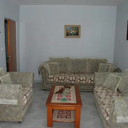 The Hill 5* Σαράντα